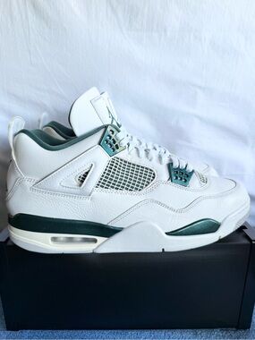 AUTHENTIC Jordan 4 Retro Oxidized Green size 13 FQ8138-103 2023 PRE-OWNED